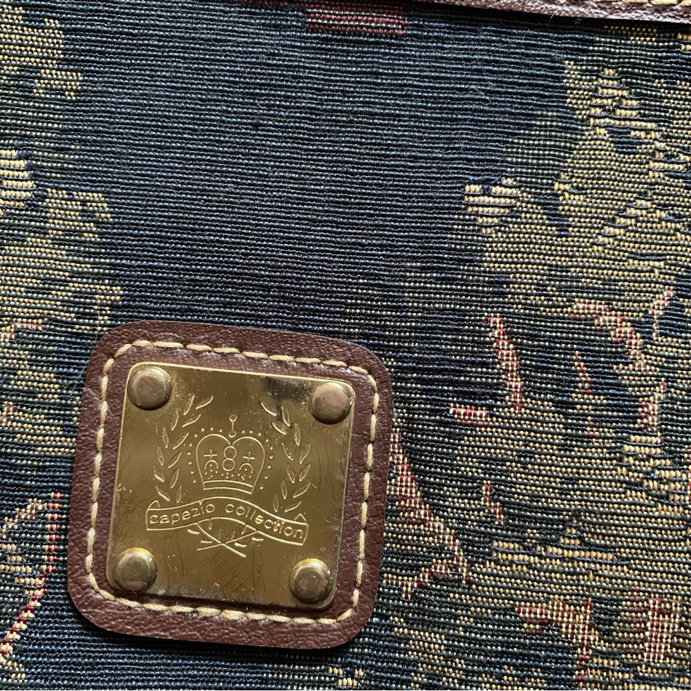 Vintage Capezio Collection Fox Hunting Royal British Scene Dance Duffle Bag - Picture 7 of 16